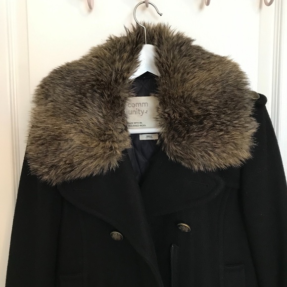 Aritzia Community Coat - Picture 6 of 10
